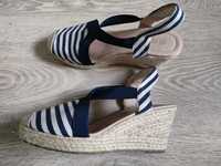 Espadryle na koturnie r.38