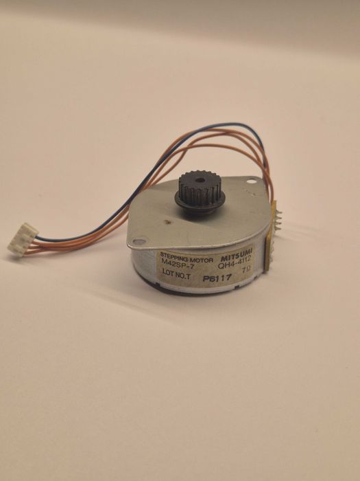 Silniki elektryczne krokowe różne rodzaje
