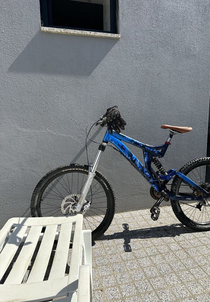 Bicicleta specialized Big hit 2