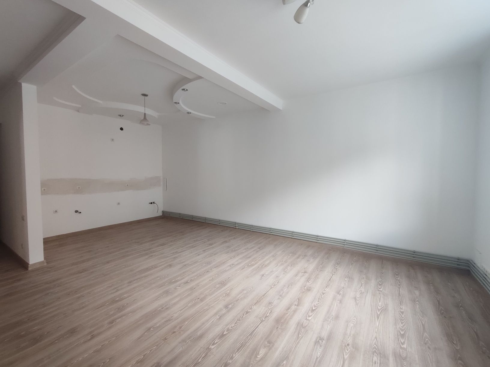 Продам квартиру  3 кімнатну
