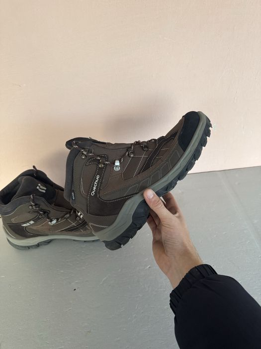 Оригінальні черевики ботинки quechua