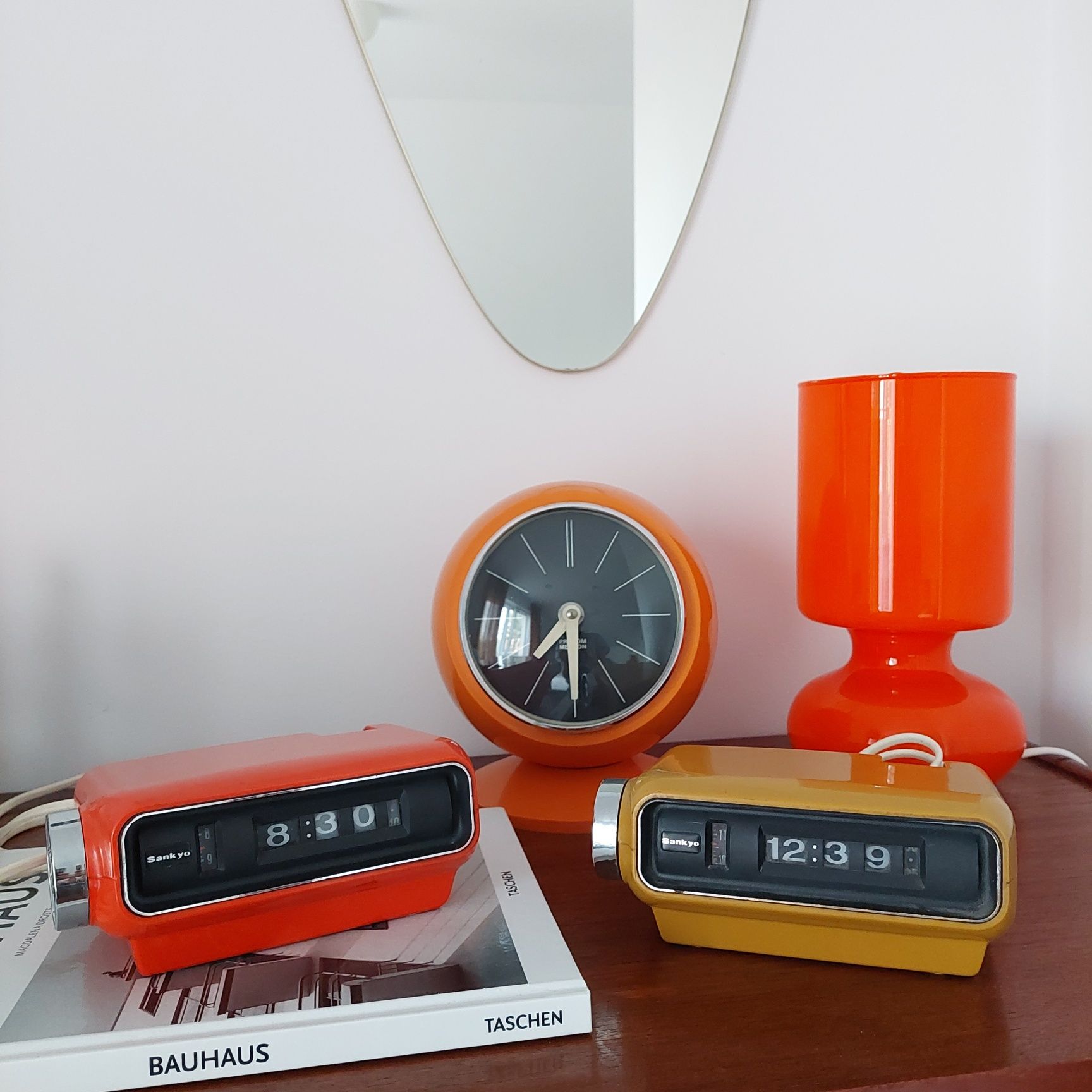 Zegar klapkowy Sankyo vintage lata 70 space age