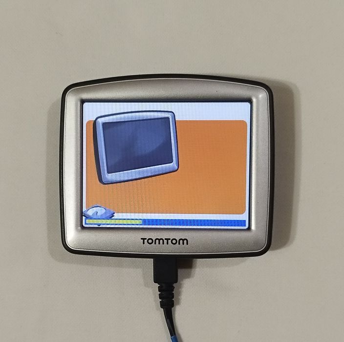Продам навигатор TomTom One Europe 31
