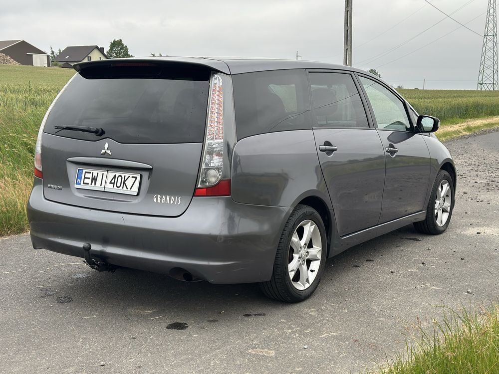 Mitsubishi Grandis 2.4 Super samochod rodzinny z LPG w idealny stanie!