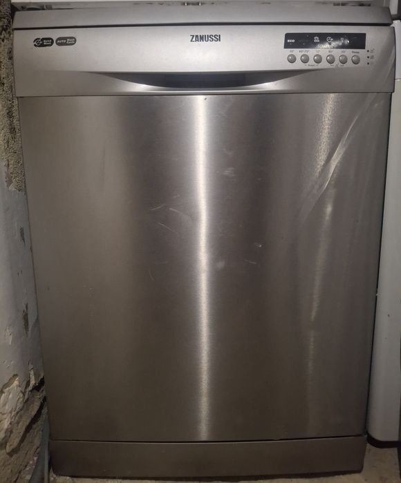 Máquinas de lavar roupa e loiça