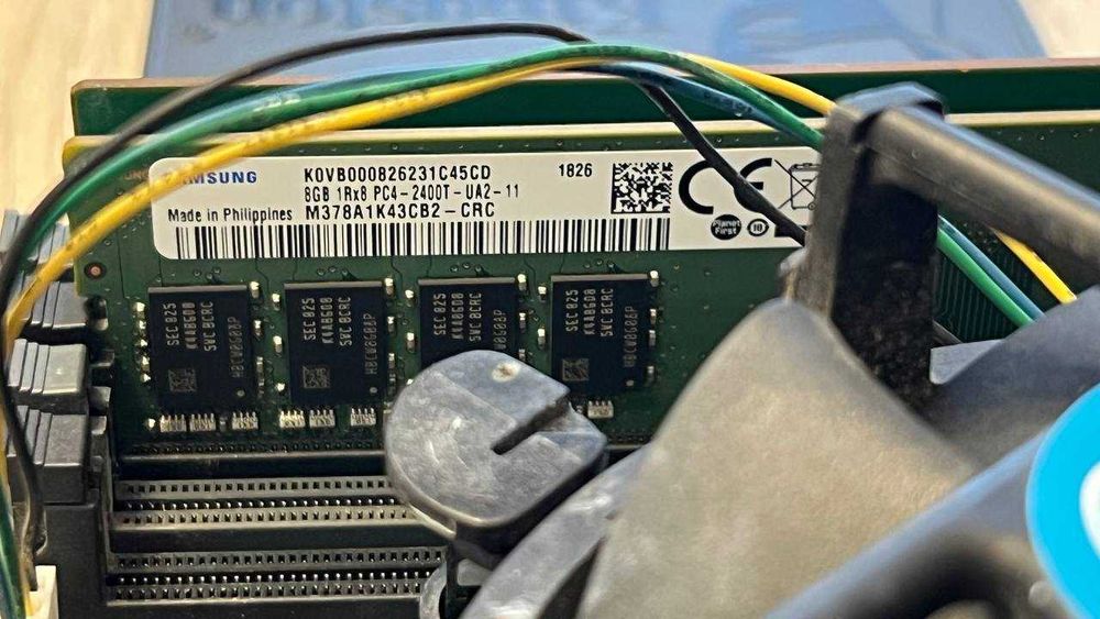 Комплект i5-9500 + Gigabyte H370 HD3 + 16Gb RAM 2400 CL17 + 240GB SSD