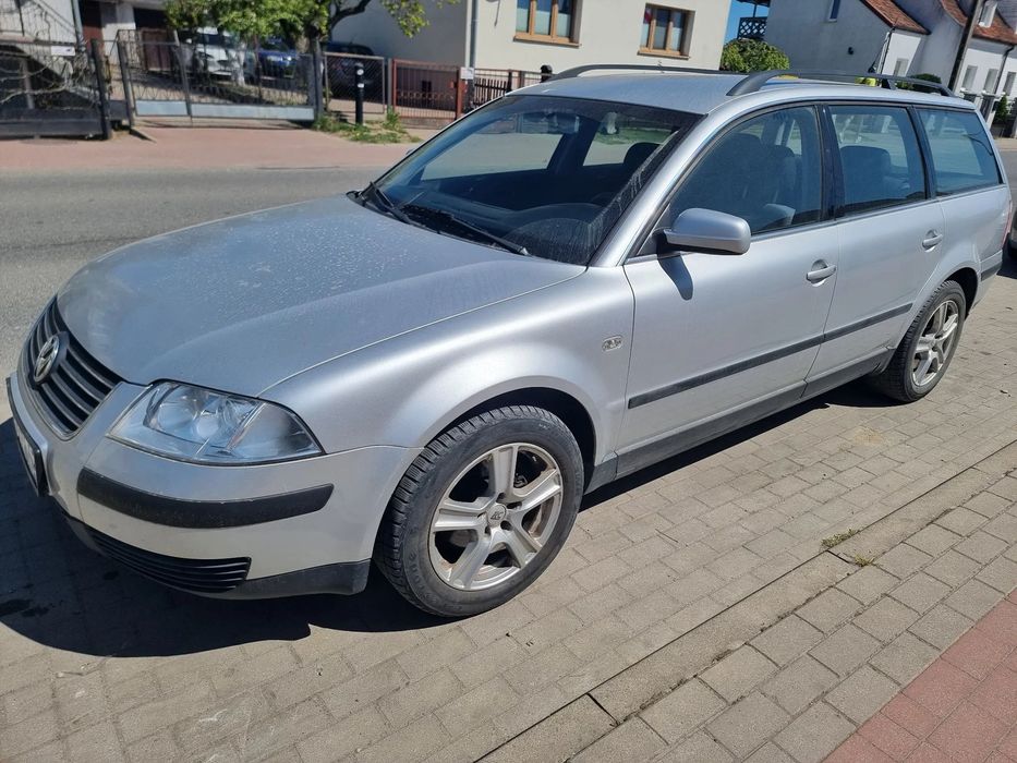 Volkswagen Passat Passat b5 FL. kombi benzyna 1,6 MPI 102 KM. 2001.