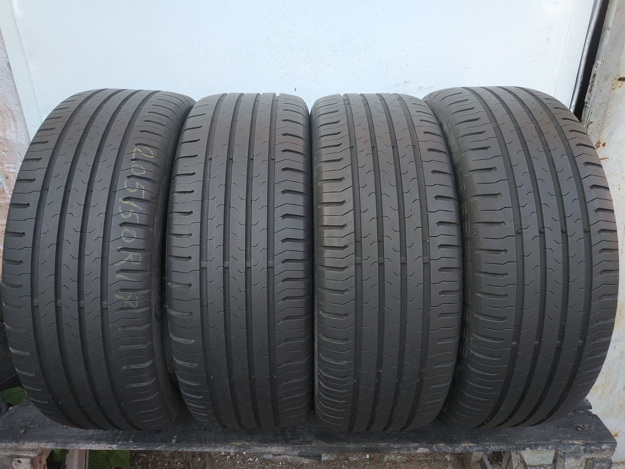 Шины резина лето 205/50 R17 continental contiecocontact 5