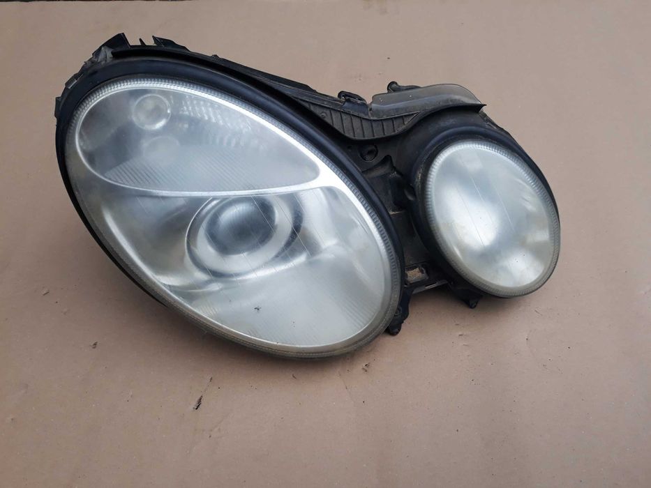 Lampa xenon W211 prawa mercedes euro