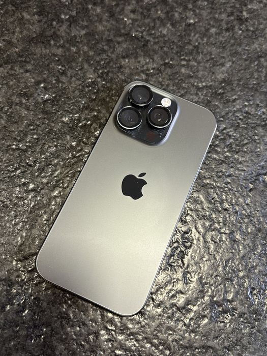 Iphone 16 pro z gwarancją