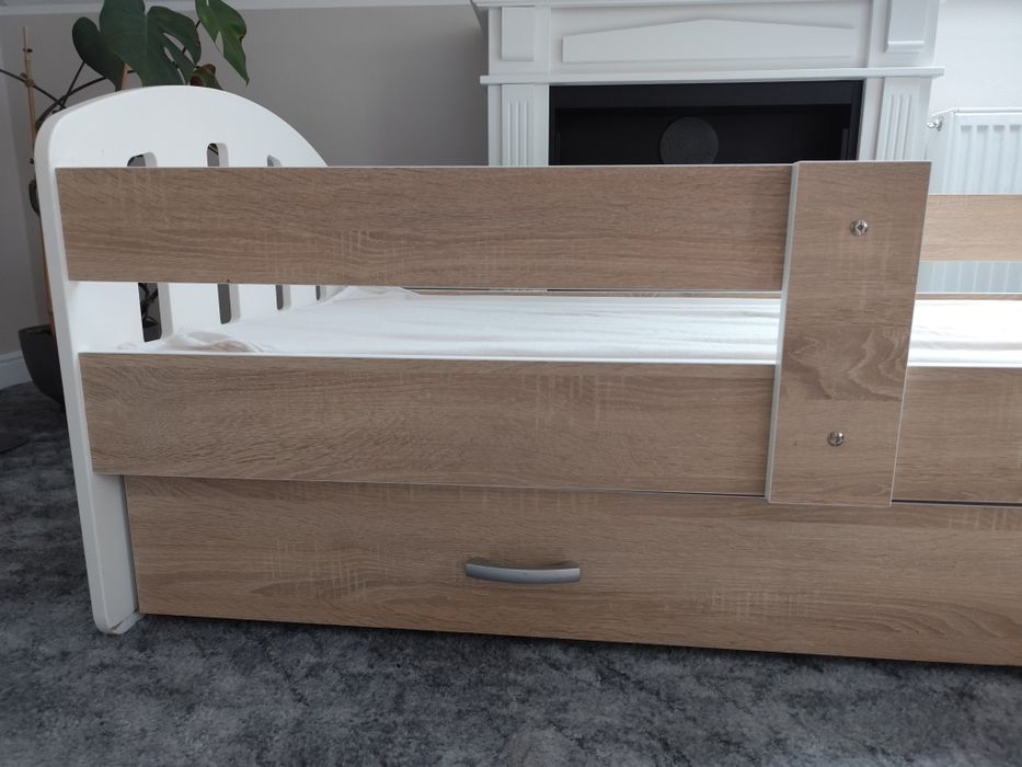 Łóżko dziecięce z szufladą 80x160 stan idealny