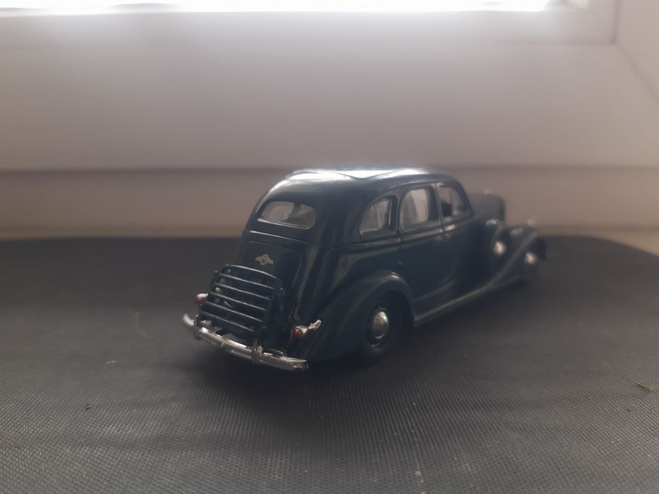 Модель ЗИС-101 / ЗИС-101А (1:43)