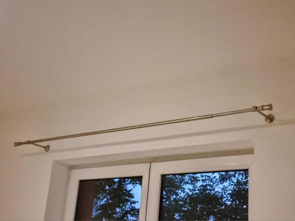 Karnisz z okna 170 cm, rozsuwany /regulowana rurka 2x161cm/ stalowy