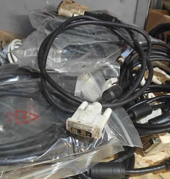 Кабель dvi, количество