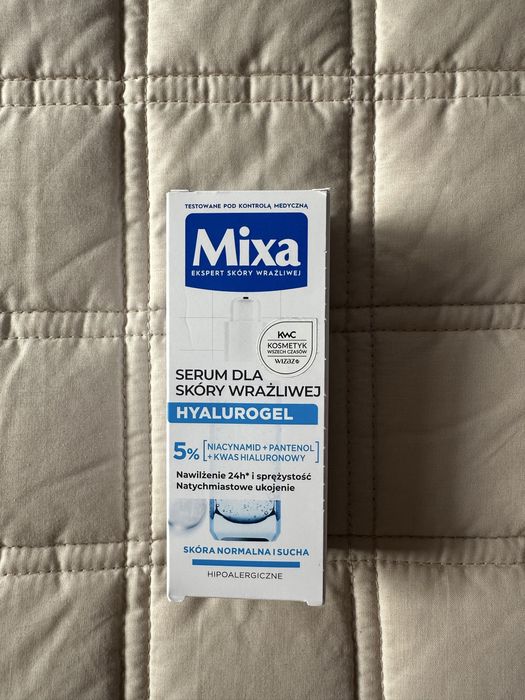 zestaw pielęgnacyjny do twarzy kremu SPF oraz serum Garnier Mixa