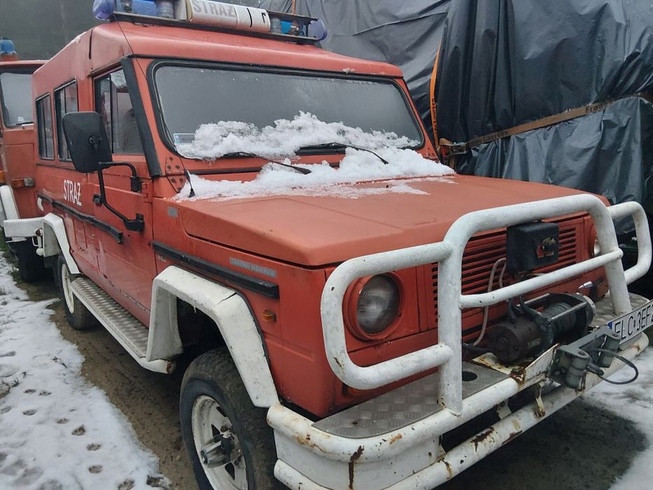 Honker iveco 4x4 9 osób Straż