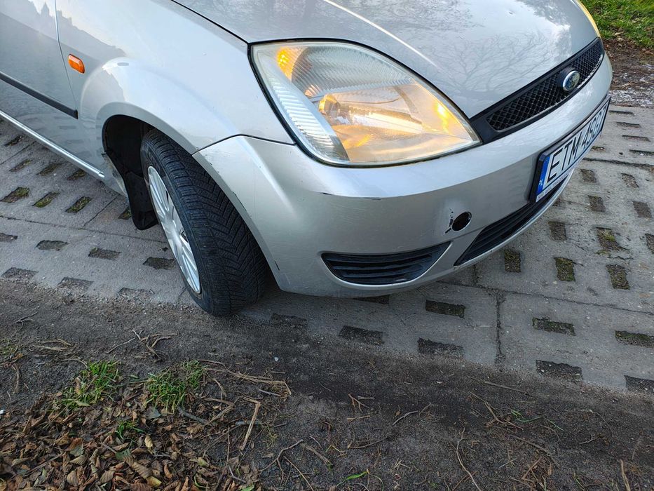 Ford fiesta 1.3 benzyna 2004 rok