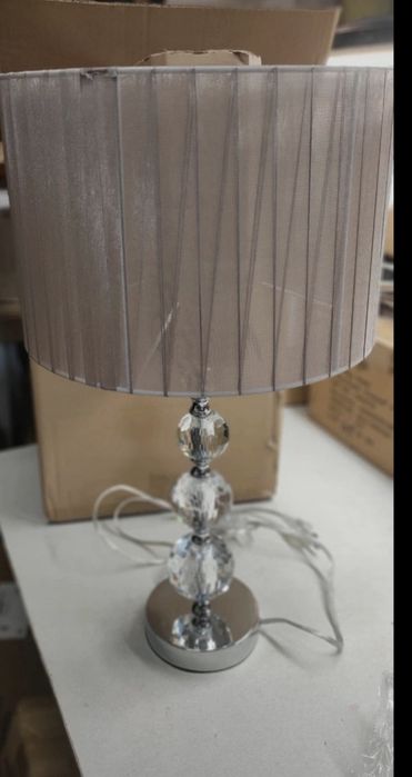 Lampka nocna z kryształową podstawą