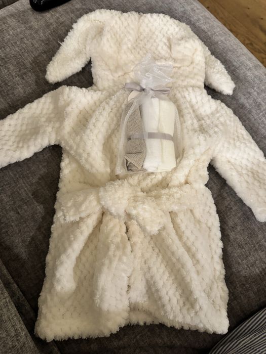 Babygrow body robe e brinquedos bebe
