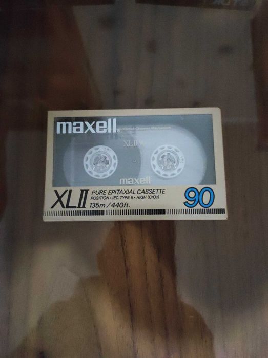 Аудиокассета MAXELL XLII