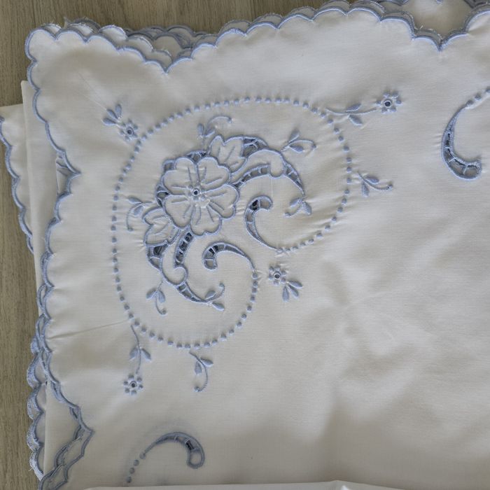 Toalhas de Mesa Bordado da Madeira 140x140