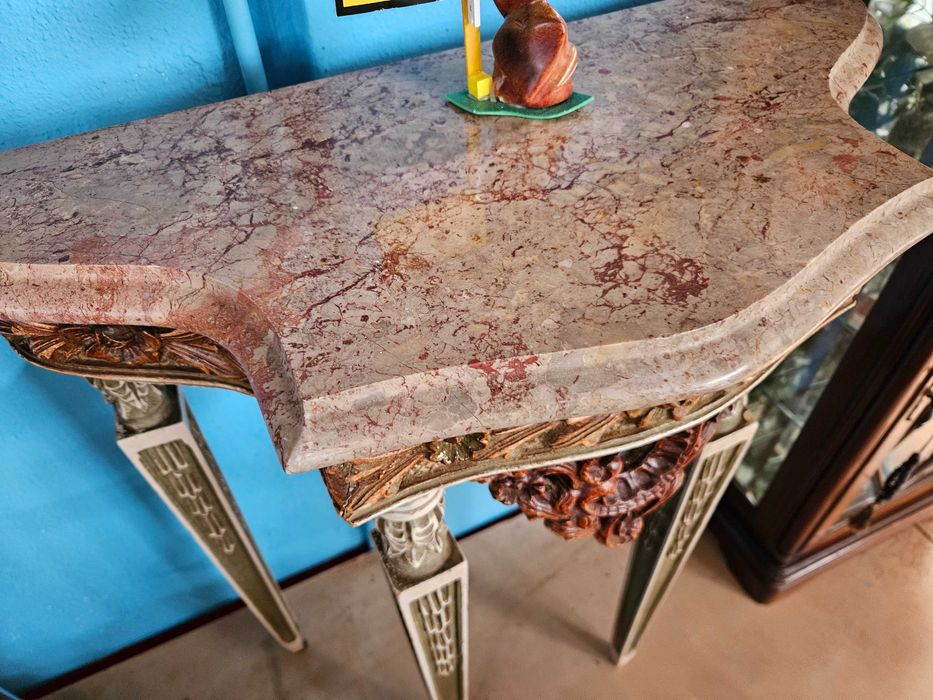 Pequena consola em madeira e pedra - óptimo esta