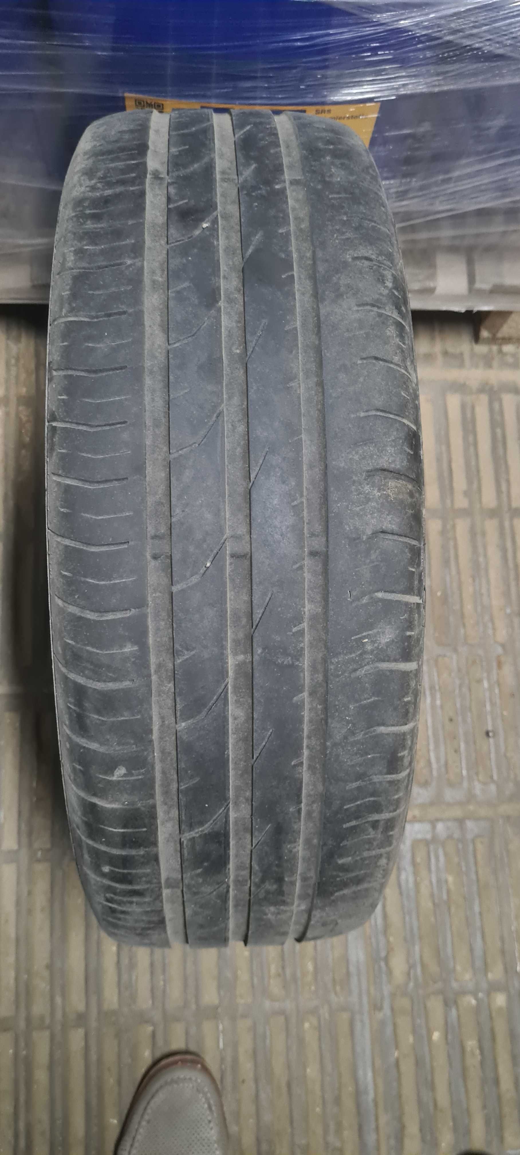 Продам  комплект летней резины CONTINENTAL-185/55R16