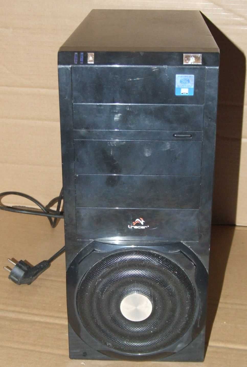 Komputer Tracer z Intel Core 2 Duo RAM 2 GB HDD 80 GB Windows XP