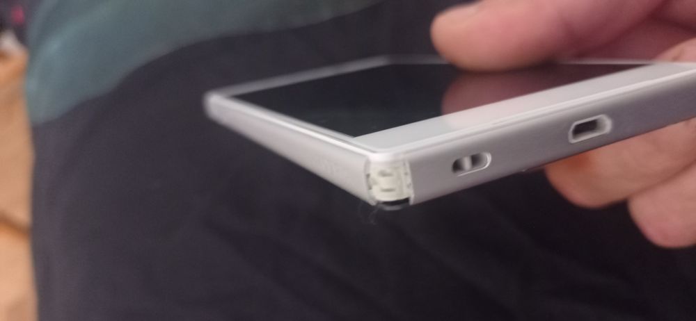 Іксперія z5 дешево