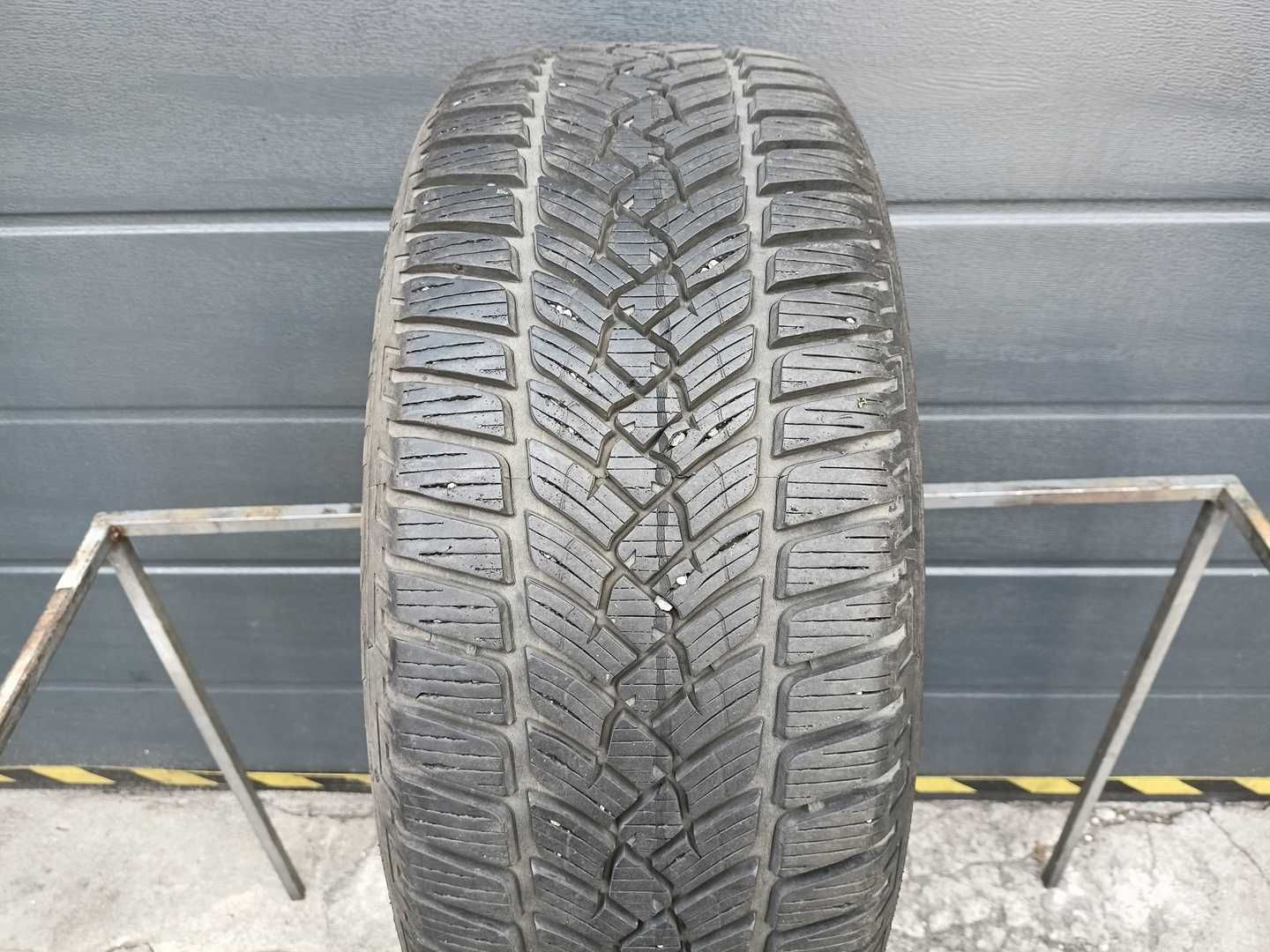225/50R17 Fulda Kristall Control HP2 opona pojedynka zima 8,6mm P778