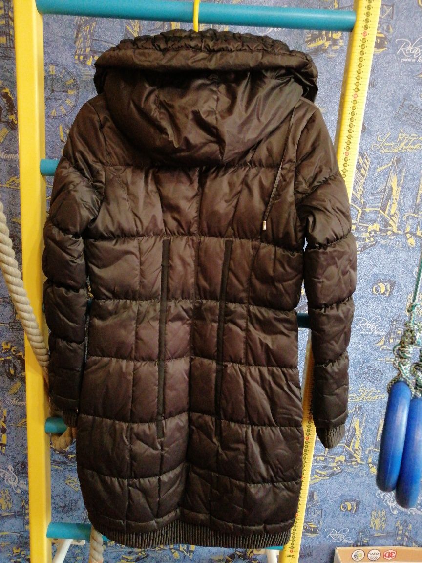 Пальто пуховик зимнее женское или подростковое.