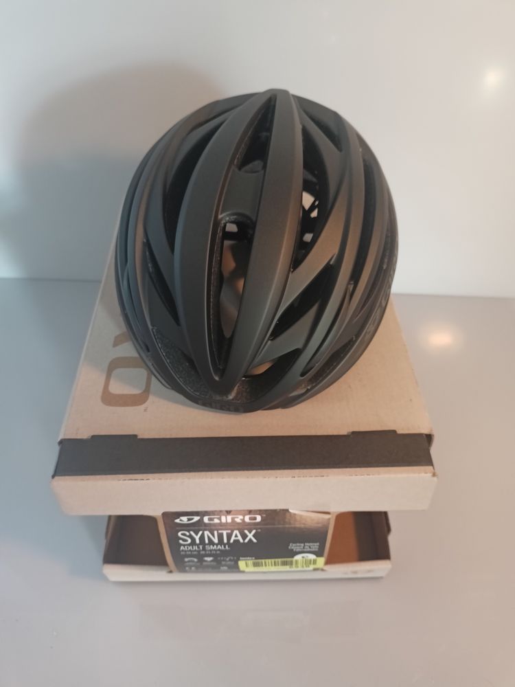 Kask kolarski Giro SYNTAX MIPS S