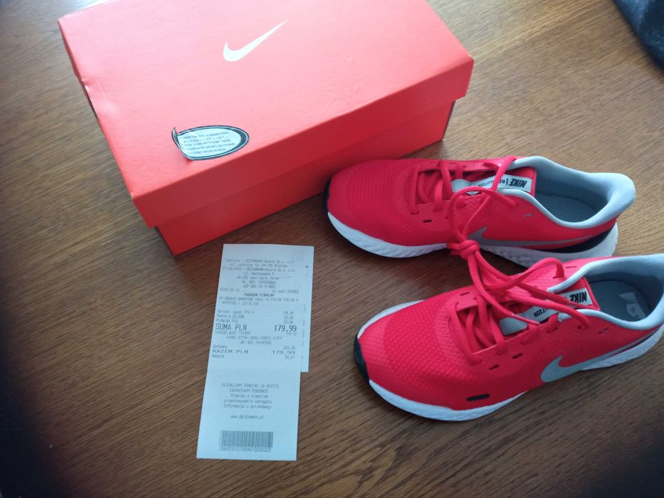 Nowe byty NIKE 37,5