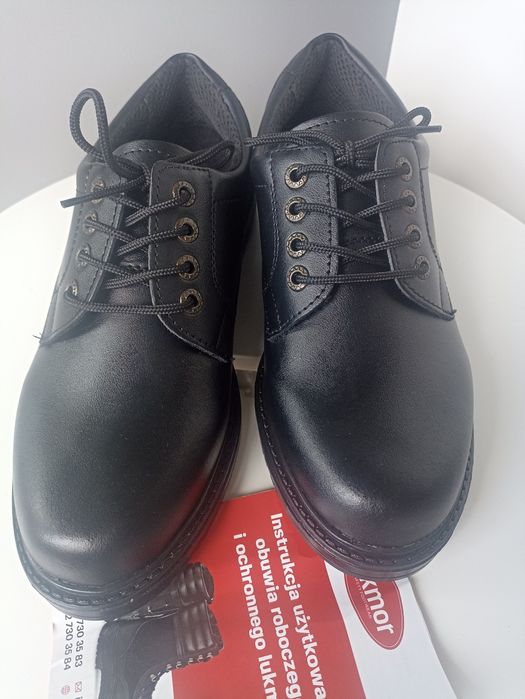 Nowe skórzane półbuty do garnituru pracy dla służb Lukmor 42/26,5cm