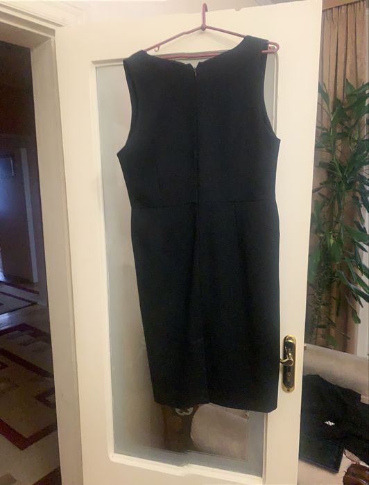 Сарафан чорного коліру .