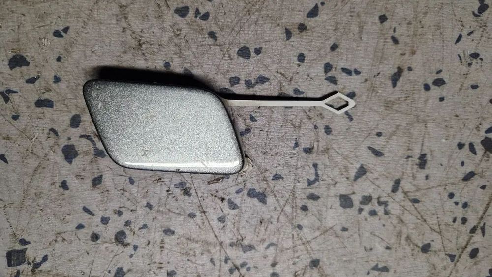 AUDI A3 8V ZAŚLEPKA ZDERZAKA PRZÓD 8V3807241