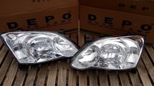 TOYOTA COROLLA E12 04 -lift komplet lamp przednich nowe DEPO
