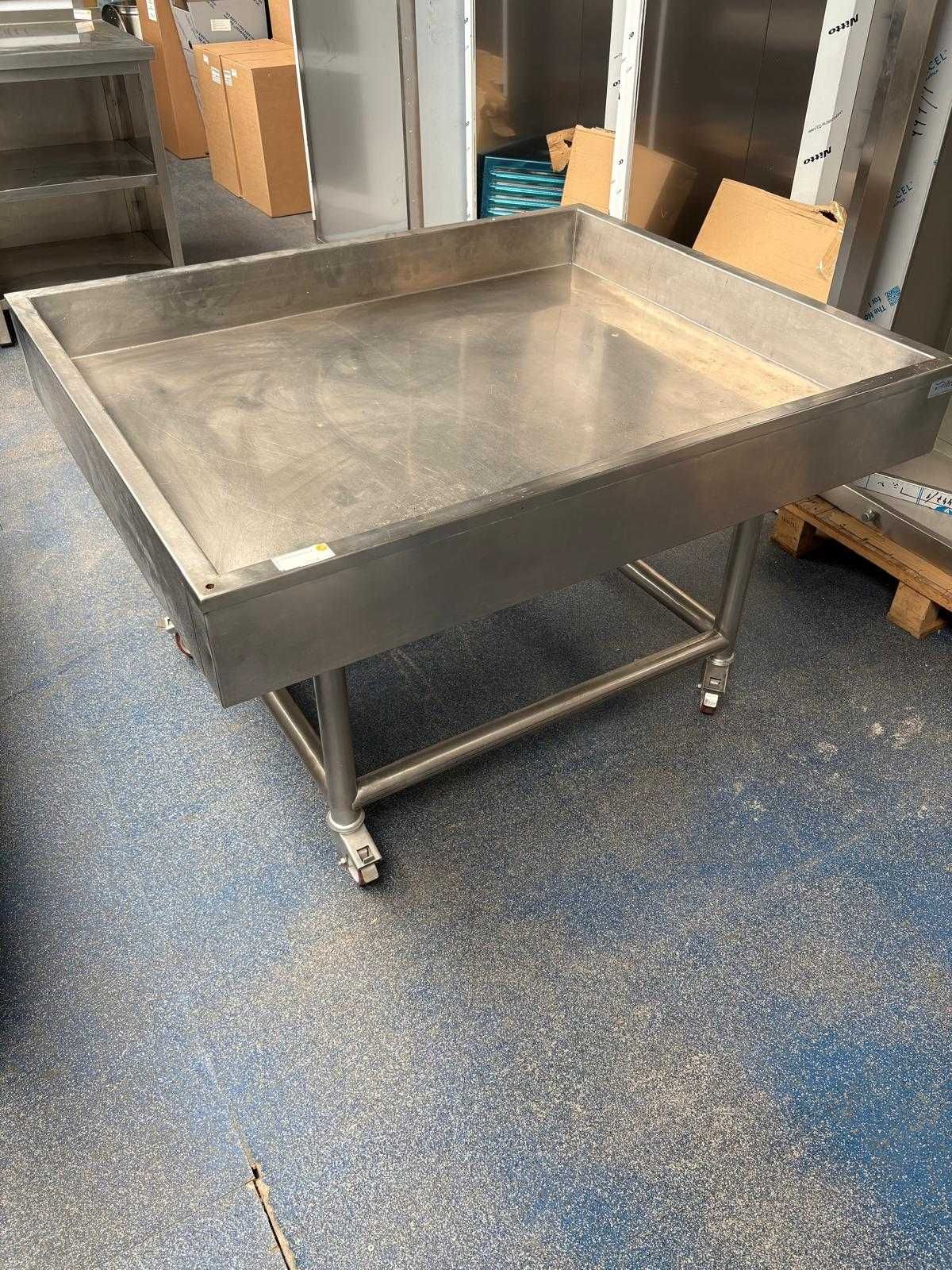 mesa inox rebaixada peixaria