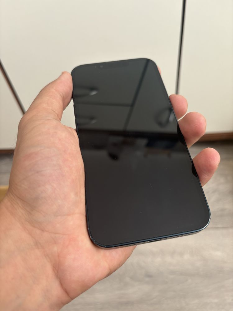 Iphone 13 czarny stan Bardzo dobry OKAZJA