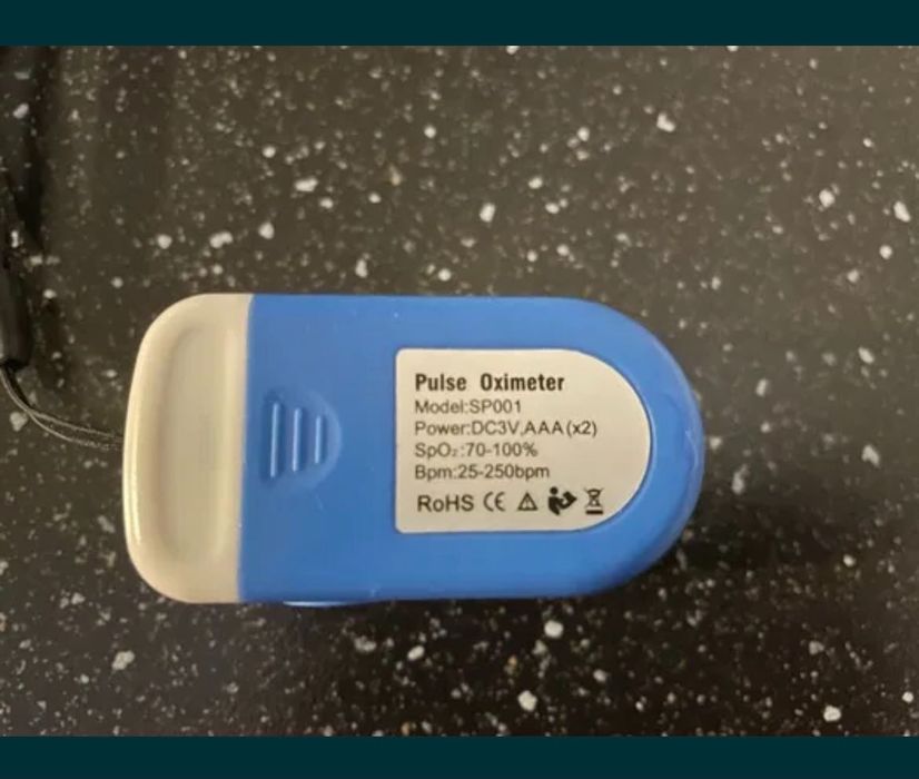 Pulsoksymetr pulsometr napalcowy Bluetooth APP