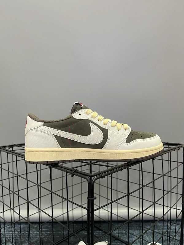Jordan 1 Retro Low OG SP Travis Scott Reverse Mocha (PS) R.43