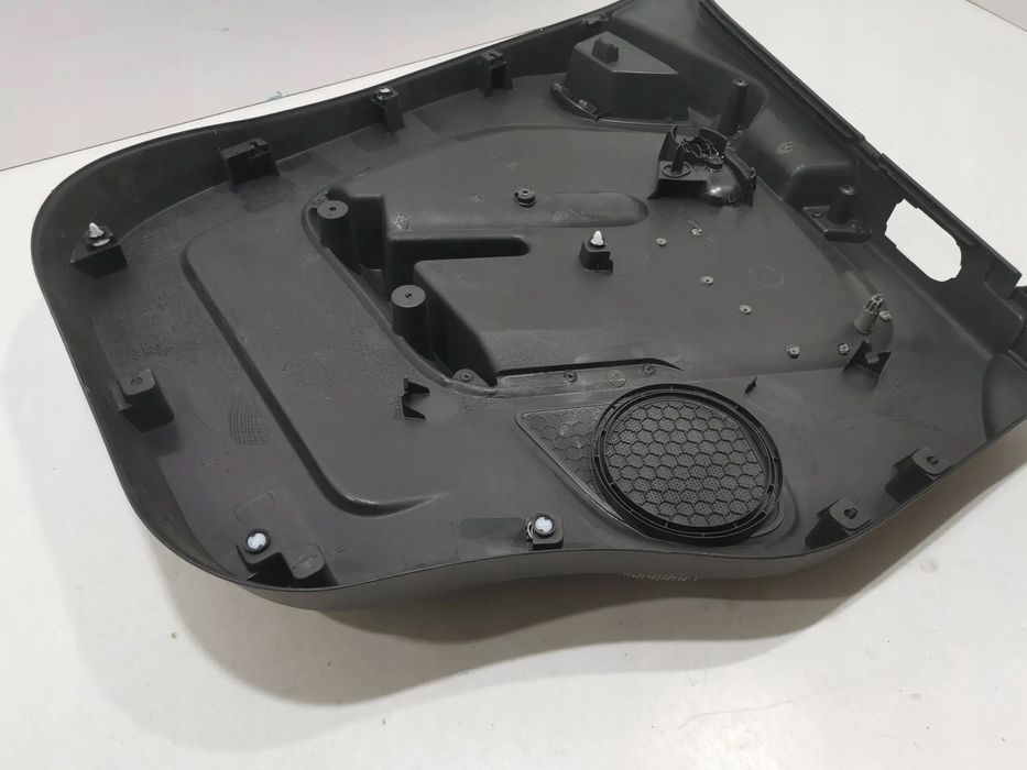 boczek drzwi prawy renault master iii 8200729417 oryg całe !!!