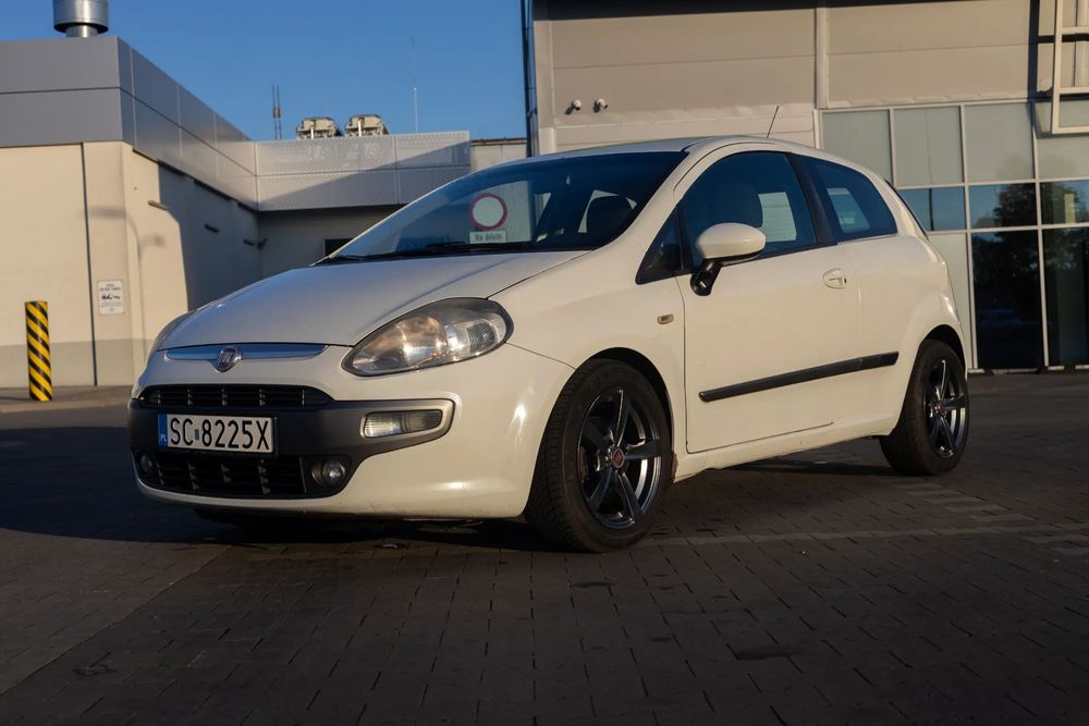Fiat Punto Evo Fiat Punto Evo – 2011 – 1.4 benzyna