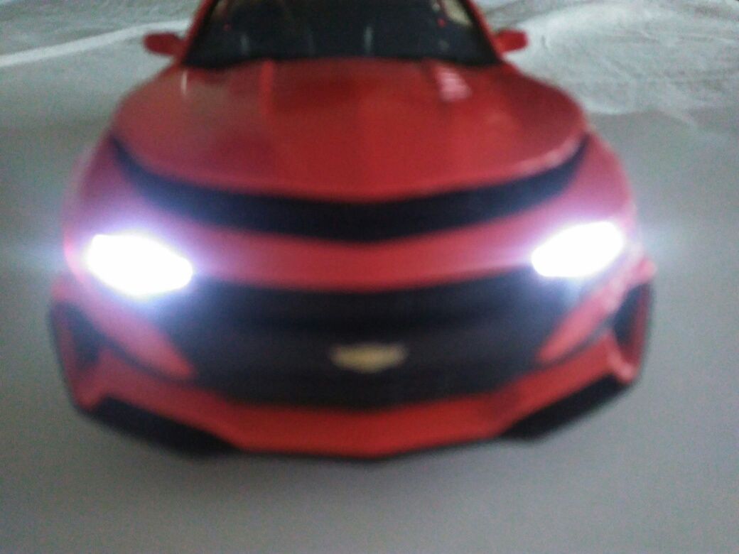 Model Chevrolet Camaro, skala 1:32.