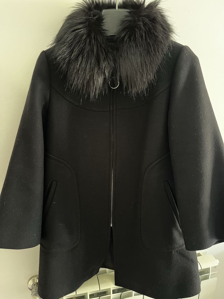 Casaco Zara com gola de pêlo