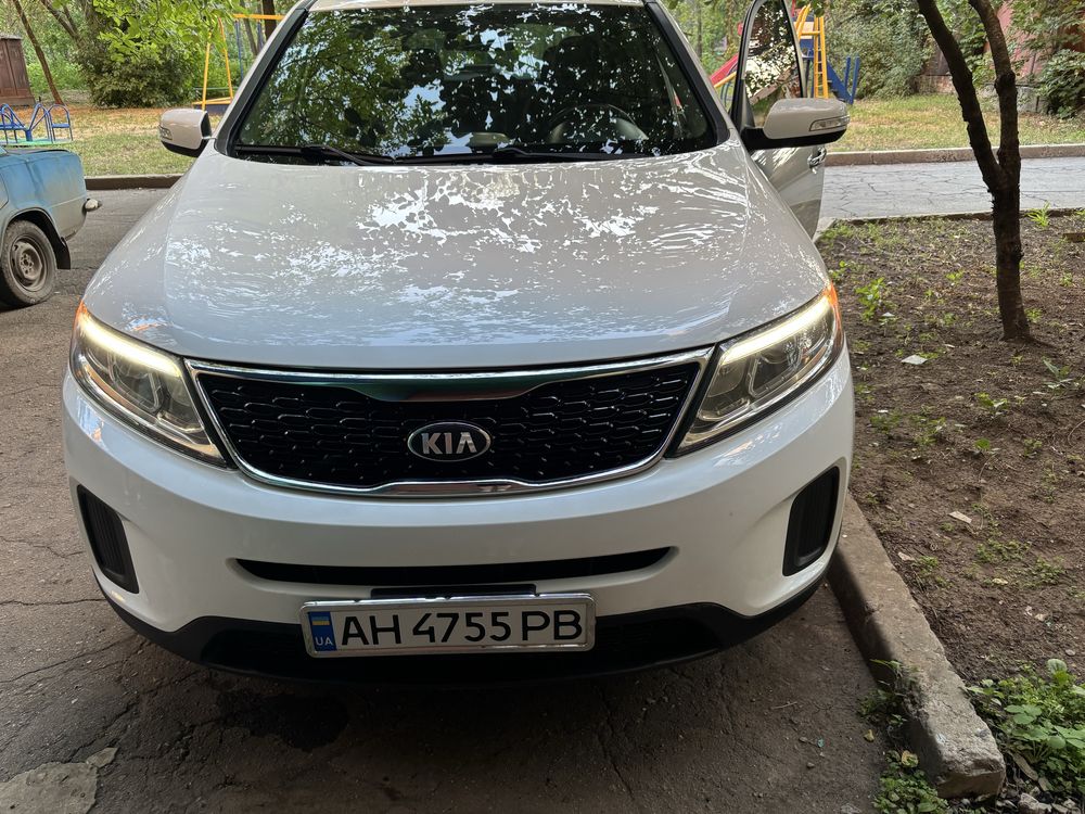 Kia Sorento 2014 v6 7 мест