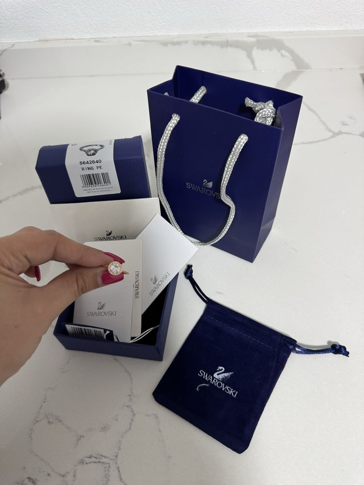 Anel Swarovski