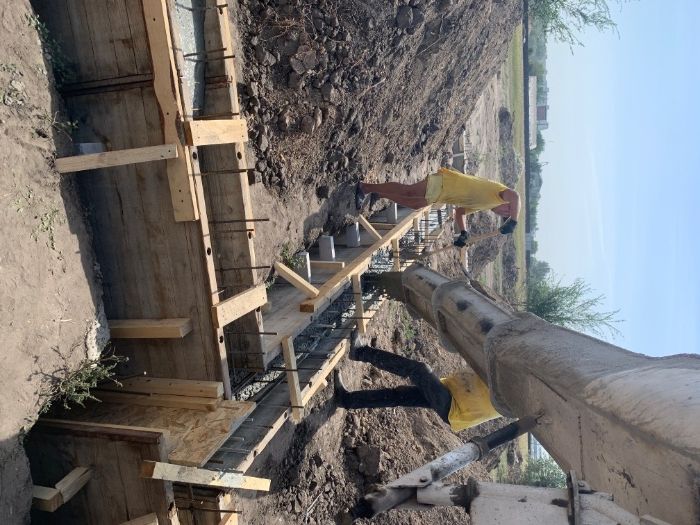 Бетонные работы, кирпичная кладка, кровельные работы.