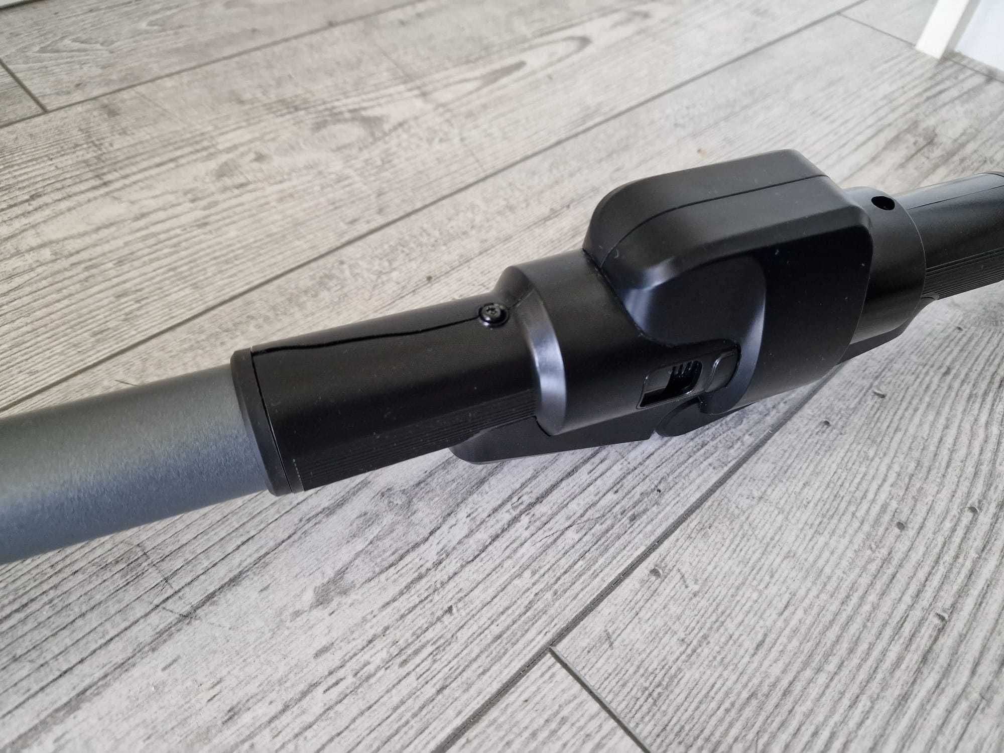 Rowenta Xforce Flex 9.60 Aqua RH20C2 – Bezprzewodowy odkurzacz