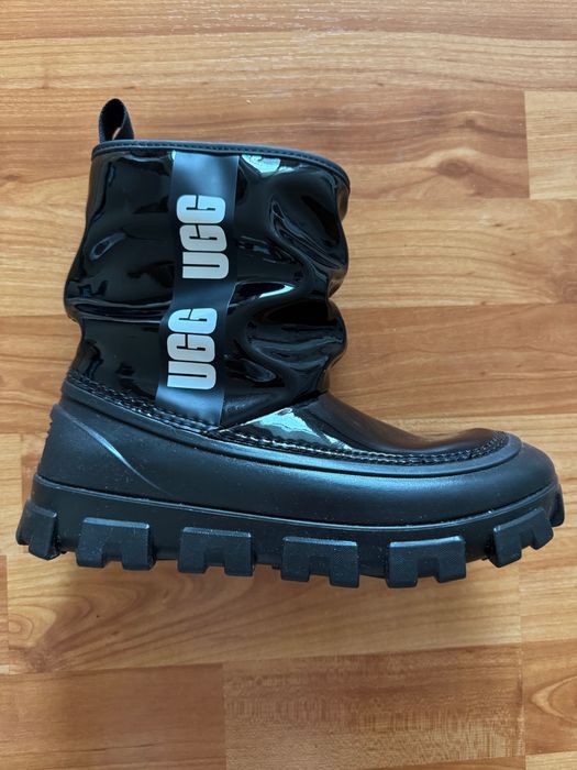 Взуття нове оригінал